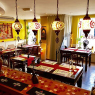 Maharaja Indiaas Restaurant (alleen op di t/m do)