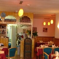 Everest Tandoori Restaurant