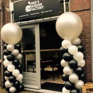 Mes's Burger Factory